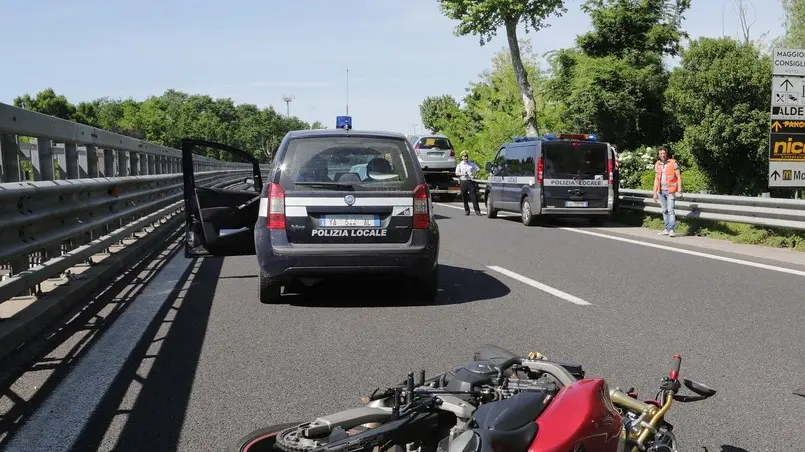 Filippi agenzia foto film Treviso incidente stradale tangenziale uscita san lazzaro