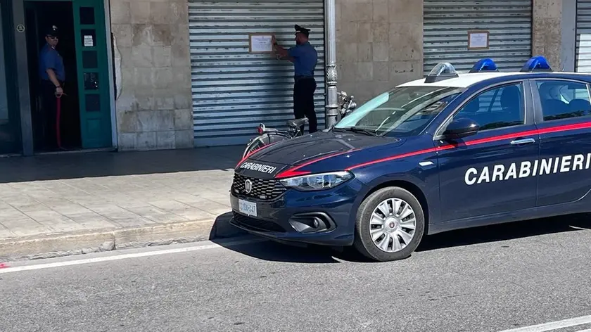 I carabinieri chiudono il bar Vittoria a Dolo