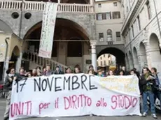 Studenti medi annunciano la giornata di protesta