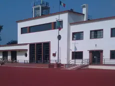 fotografie del piazzale si sosta aeromobili dell'Aeroporto G. Nicelli del Lido di Venezia recentemente realizzato.