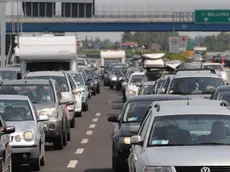 Auto in coda sul Passante