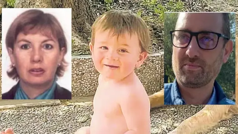 La nonna Maria Grazia Zuin, il piccolo Mattia Antoniello e il papà Marco Antoniello (foto da Facebook)