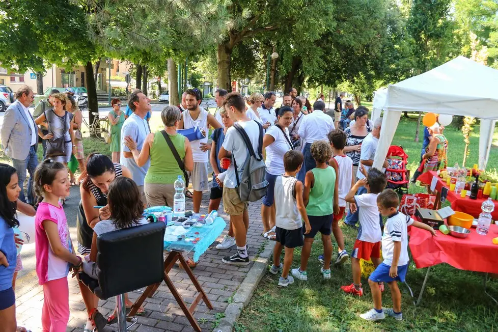 GIORNALISTA: Artico AGENZIA FOTO: Candussi LUOGO: Mestre DESCRIZIONE: inaugurazione del parco giochi di viale San Marco
