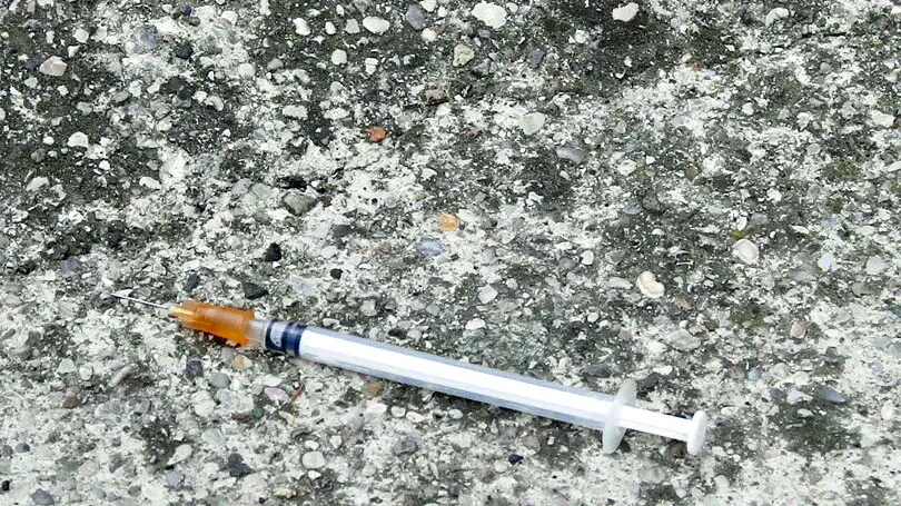 Una siringa come quella utilizzata per la rapina