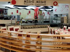 Foto Agenzia Candussi/ Baschieri/ Mestre, centro comm.le Auchan/ "Mishi-Mishi" Ristorante Giapponese