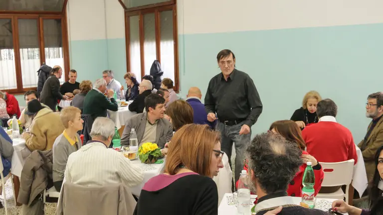 Pranzo della domenica presso la mensa dei poveri in via Spalti a Mestre