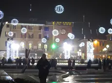 GIORNALISTA: Scattolin AGENZIA FOTO: Candussi LUOGO: piazza Ferretto DESCRIZIONE: si inaugura la stagione natalizia con l'accensione delle luci in piazza Ferretto alla presenza del sindaco Brugnaro e del questore