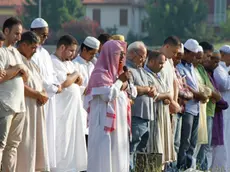 Agenzia Candussi. Giornalista: Artico. Descrizione: festeggiamenti per l'ultimo giorno di Ramadan, presso Parco Catene, Marghera.