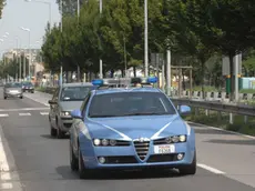 SCATTOLIN MESTRE 28/08/2007 Via F.lli Bandiera volanti polizia..© Bertolin M.