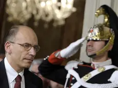 Enrico Letta, durante le dichiarazioni al termine delle consultazione con il presidente della Repubblica, Giorgio Napolitano, al Quirinale, a Roma, 29 Marzo 2013. ANSA/CLAUDIO ONORATI