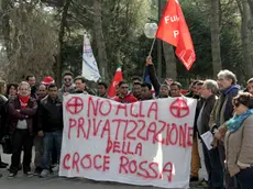 JESOLO - DINO TOMMASELLA - COLUCCI - MANIFESTAZIONE CONTRO PRIVATIZZAZIONE CROCE ROSSA