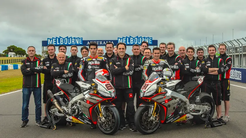 Il team Aprilia Superbike