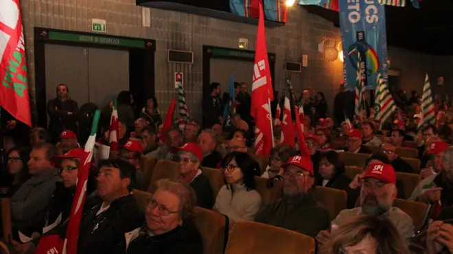 Sciopero generale lavoratori CGIL CISL UIL Venezia Teatro Corso, Mestre