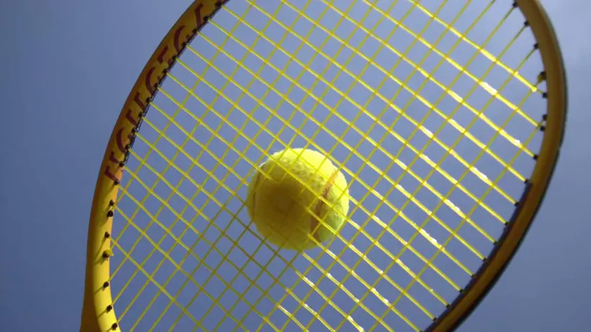 Tennis 7.8.01 Vido FOTOPIRAN