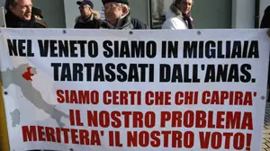 Il popolo dei passi carrai