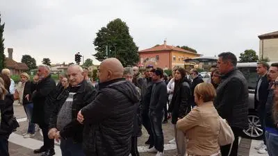 Circa 400 persone per l'addio a Marta Bianco (Foto Pòrcile)
