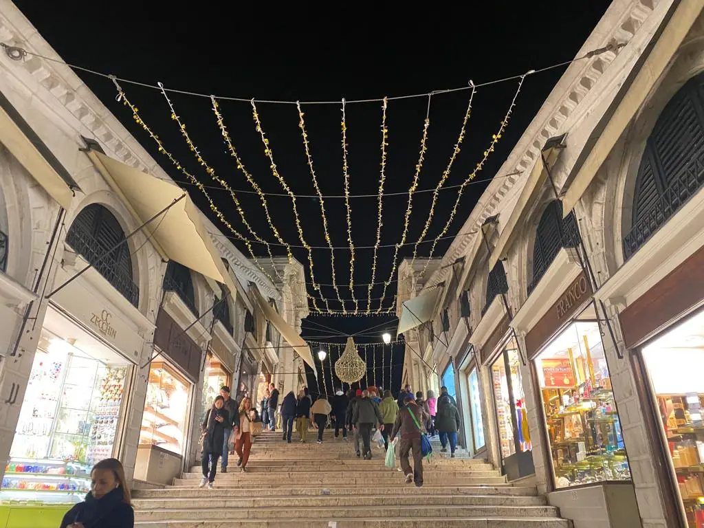 Luminarie a Rialto