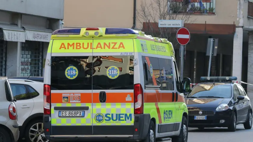 Foto Agenzia Candussi/ Furlan/ Mestre, via Monte San Michele angolo via Trento/ Fuga di gas