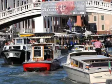 Interpress/Mazzega Vitucci Venezia, 23.09.2014.- ore 16.00 traffico in Canal Grande zona Stazione.-