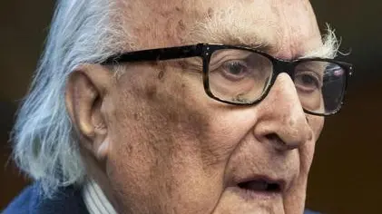 Andrea Camilleri nel corso della presentazione de La mossa del cavallo, film tv tratto dal suo romanzo storico con protagonista Michele Riondino e con la regia di Gianluca Tavarelli, una produzione Palomar, a Roma 22 febbraio 2018. ANSA/MASSIMO PERCOSSI