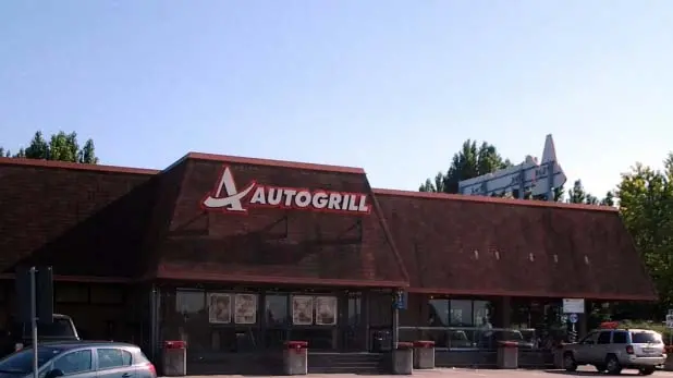 L'autogrill di fratte Sud dove è avvenuta la rapina