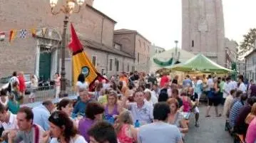 Uno degli stand alla Sagra del pesce di Chioggia di qualche anno fa