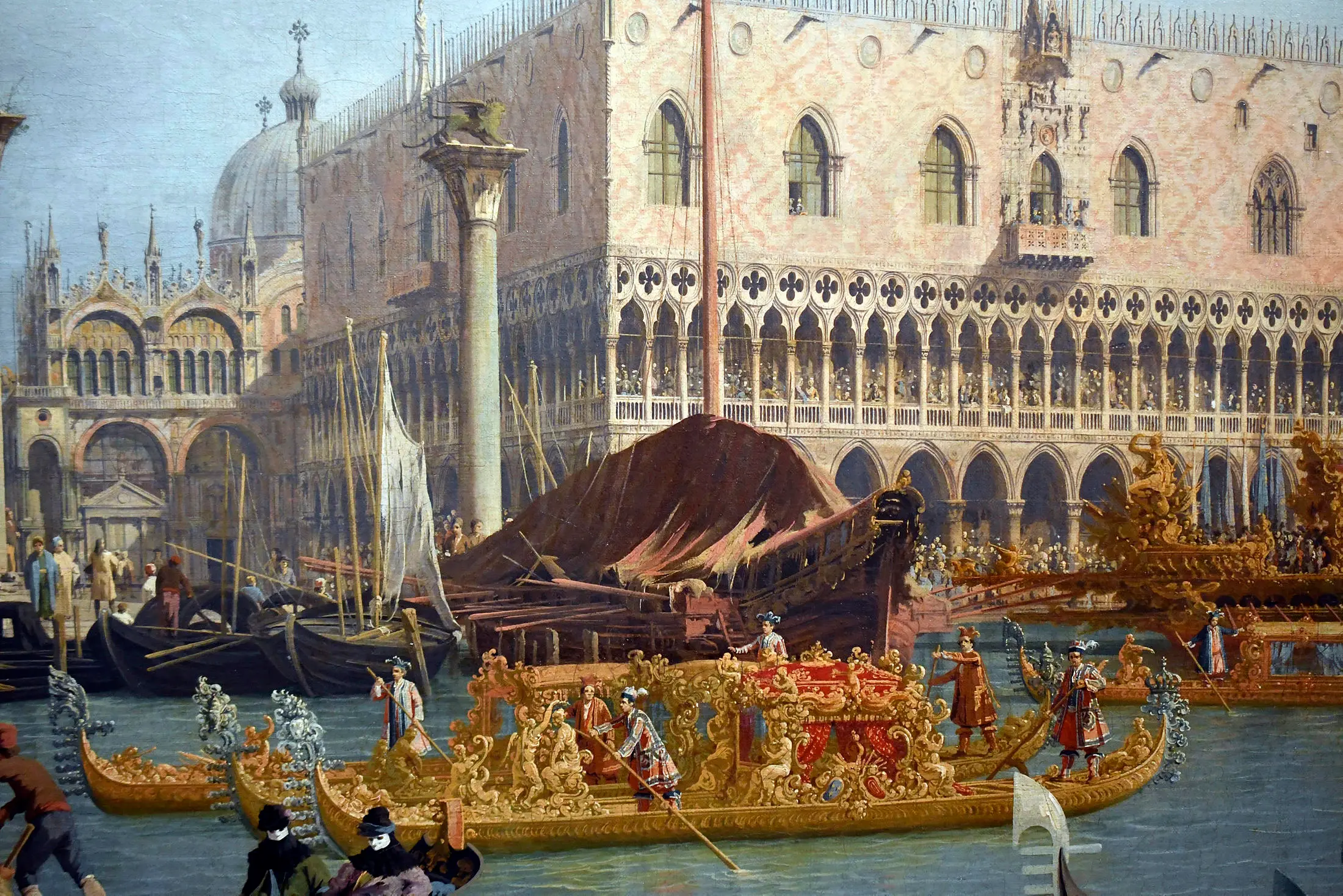 10/04/2018 Roma. La mostra Canaletto 1697-1768, a cura di Bozena Anna Kowalkzyk, celebra, con il più grande nucleo di opere mai esposto in Italia, il 250° anniversario della morte dell'artista. A Palazzo Braschi fino al 19 agosto 2018. Il ritorno del Bucintoro al molo, il giorno dell'Ascensione, particolare