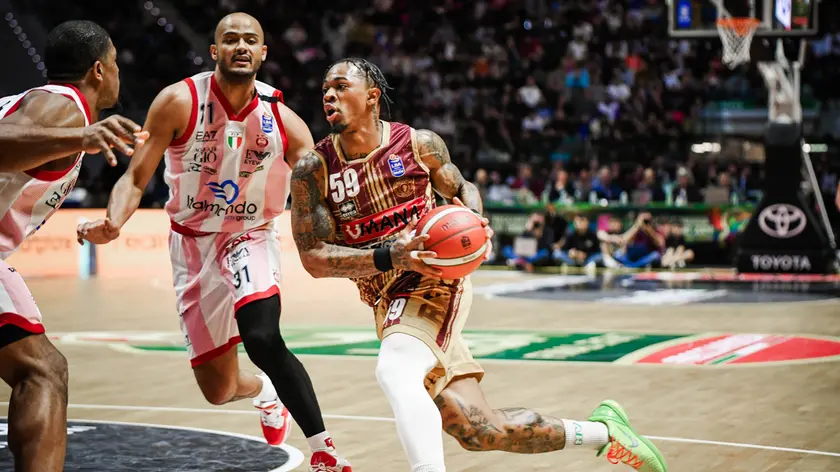 La Reyer travolta da Milano in Coppa Italia