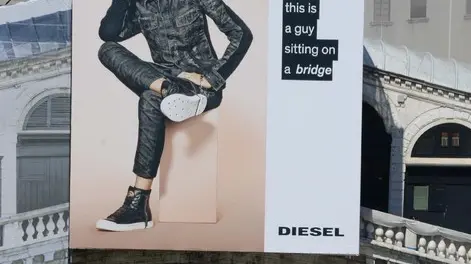 Interpress/M.Tagliapietra Venezia 31.07.2015.- Pubblicità Diesel. Ponte di Rialto.
