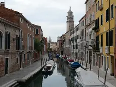 Interpress/M.Tagliapietra Venezia 10.11.2017.- Rio di San Barnaba dove è stato rinvenuto il cadavere di un turista.