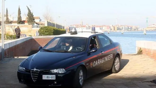 Baschieri mph05a Ruggero Donaggio..Chioggia: pattuglia carabinieri in azione