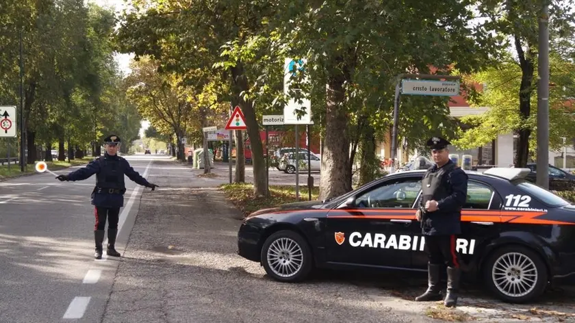 Un posto di blocco dei carabinieri