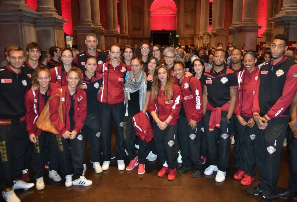 INTERPRESS,REYER