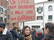 Foto Agenzia Candussi/ Carrai/ Venezia/ Manifestazione per lo sgombero della "Vida"