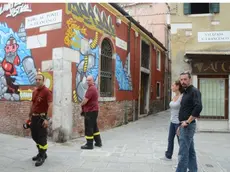 FURLAN INTERPRESS/GF.TAGLIAPIETRA.- ATTENTATO CON UNA BOTTIGLIA INCENDIARIA AL MORION. NELLA FOTO TOMMASO CACCIARI.