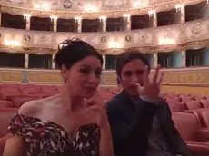 Monica Bellucci e l'attore Gael Garcia Bernal protagonista di "Mozart in the Jungle"