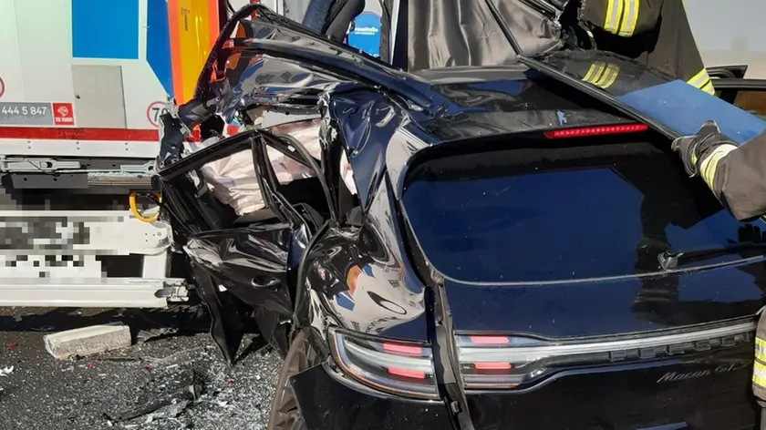 Le immagini dell'incidente mortale in A4