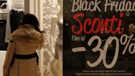 agenzia candussi, giornalista: Scattolin. Descrizione: Balck Friday, shopping ne negozi Auchan.