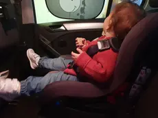 La tragedia dei bimbi dimenticati in auto: dodici le vittime negli ultimi 26 anni