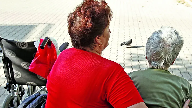 Il reddito medio dichiarato dalle badanti è di seimila euro, quelli scoperti partono da 15 mila