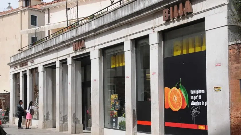 Interpress/Mazzega Pellicani Venezia 14.07.2014.- Supermercato "BILLA" a Cannaregi o Strada Nuova.-
