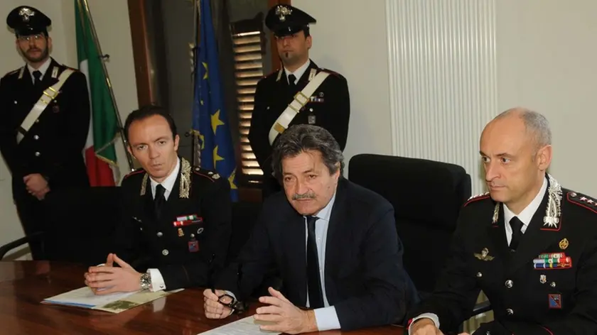 Interpress/Mazzega Scattolin Venezia, 07.03.2015.- Conf.Stampa Carabinieri Venezia.- Smantellato gruppo criminale dedito asaalti in gioiellerie.- Nella foto da sx il Ten.Col. Giovanni Occhioni, il Proc.Adelchi D'Ippolito ed il Col. Sulpizi