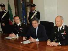 Interpress/Mazzega Scattolin Venezia, 07.03.2015.- Conf.Stampa Carabinieri Venezia.- Smantellato gruppo criminale dedito asaalti in gioiellerie.- Nella foto da sx il Ten.Col. Giovanni Occhioni, il Proc.Adelchi D'Ippolito ed il Col. Sulpizi