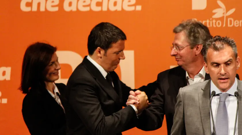 Matteo Renzi con Felice Casson e Alessandra Moretti presso Teatro Toniolo, Mestre.