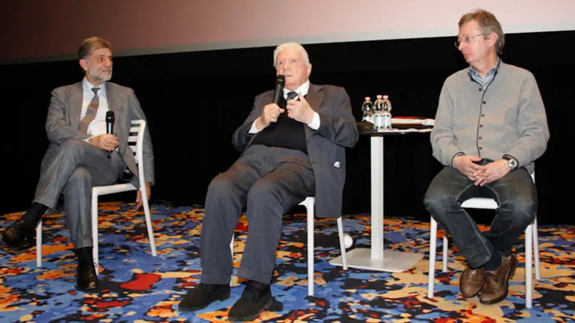 Incontro sulla cultura, presso IMG Cinema Candiani, Mestre. Con: Felice Casson (candidato sindaco), Beppe Gioia (direttore tg regionale Rai Veneto) e Sergio Zavoli.