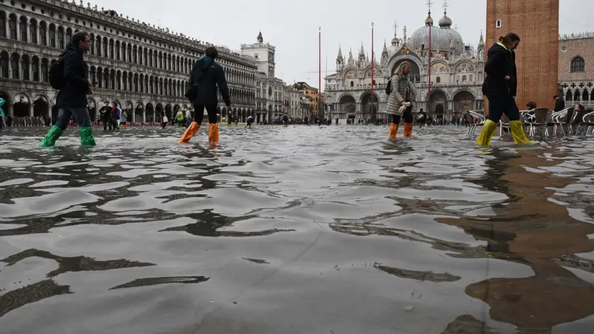 Interpress\M.Tagliapietra Venezia 01.11.2018.- Acqua alta. Piazza San Marco.