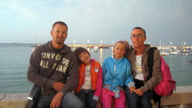 PASSERINI TREVISO FAMIGLIA DURANTE DISPERSA CADUTA AEREO CARACAS AGENZIAI FOTOGRAFICA FOTO FILM
