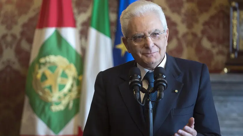 Il Presidente della Repubblica Sergio Mattarella rivolge il suo indirizzo di saluto in occasione dell'incontro con i Rettori della "Venice Internationale University", nel ventesimo anniversario di fondazione, Roma, 30 ottobre 2015 ANSA/ PAOLO GIANDOTTI - UFFICIO STAMPA E COMUNICAZIONE PRESIDENZA REPUBBLICA ++HO - NO SALES EDITORIAL USE ONLY++