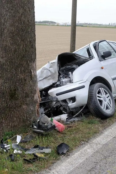 SAN DONA' DI PIAVE - DINO TOMMASELLA - COLUCCI -INCIDENTE IN VIA ARMELLINA