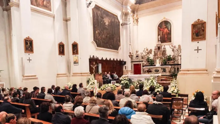 FUNERALE ELENA FURLAN PRESSO LA CHIESA DI CASELLE SAN GIACOMO APOSTOLO. LA DONNA DECEDUTA DANDO ALLA LUCE LA FIGLIA MARIA VITTORIA.